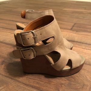 Size 6 Lucky Brand Wedges